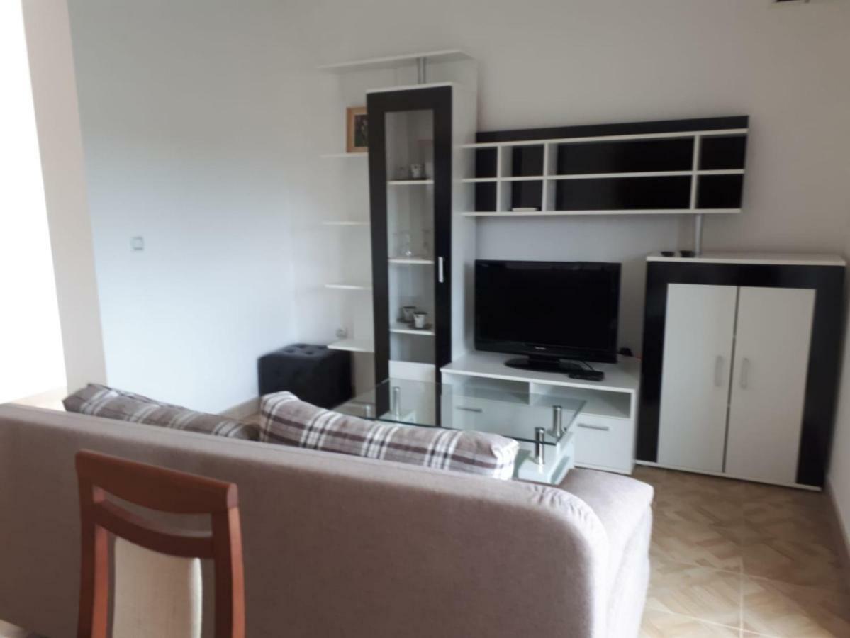 Apartmani Kuzmic 브르시 외부 사진