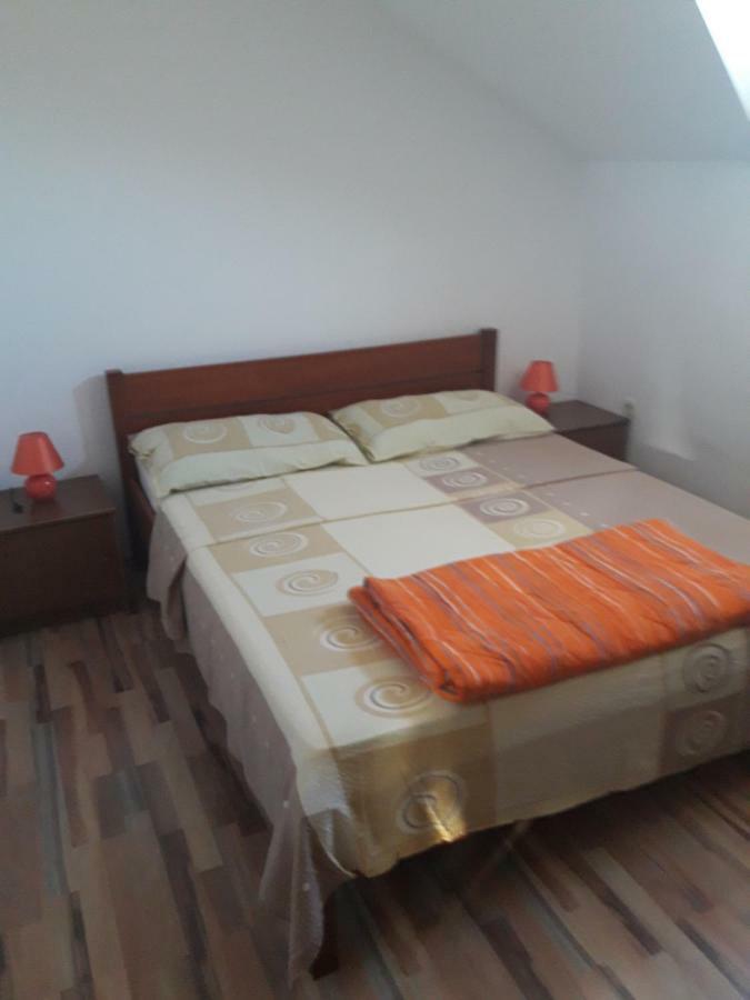Apartmani Kuzmic 브르시 외부 사진