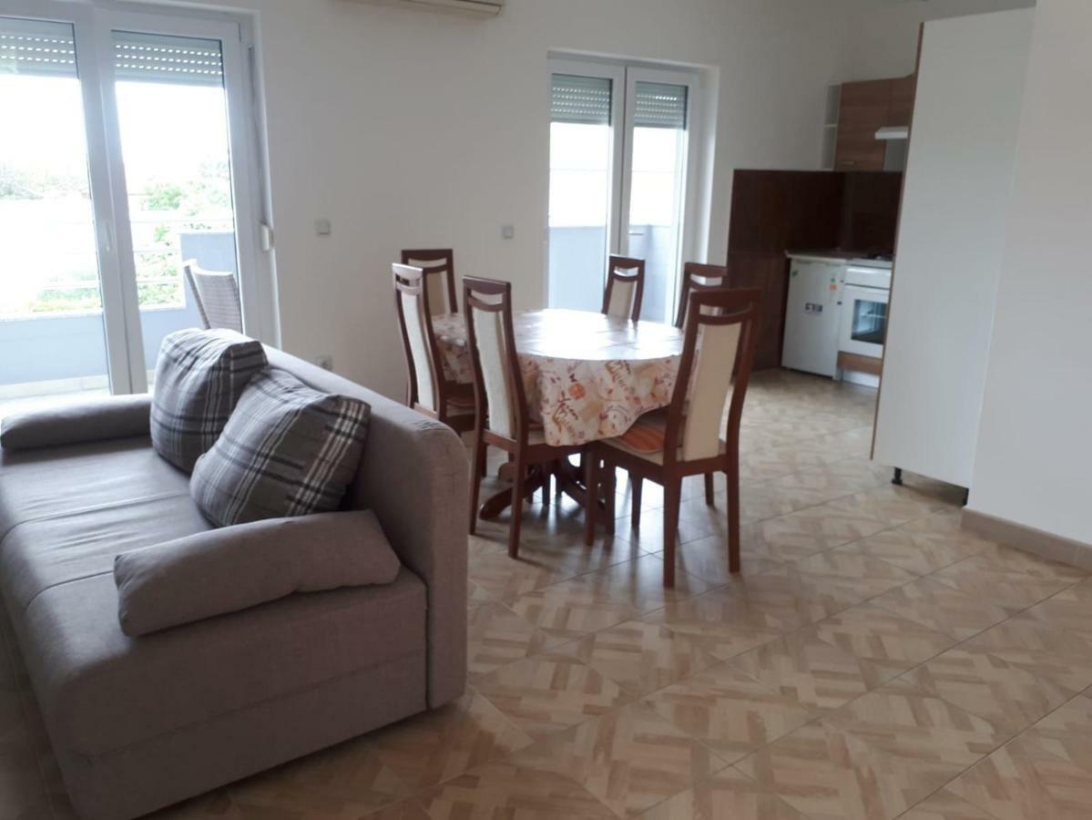 Apartmani Kuzmic 브르시 외부 사진