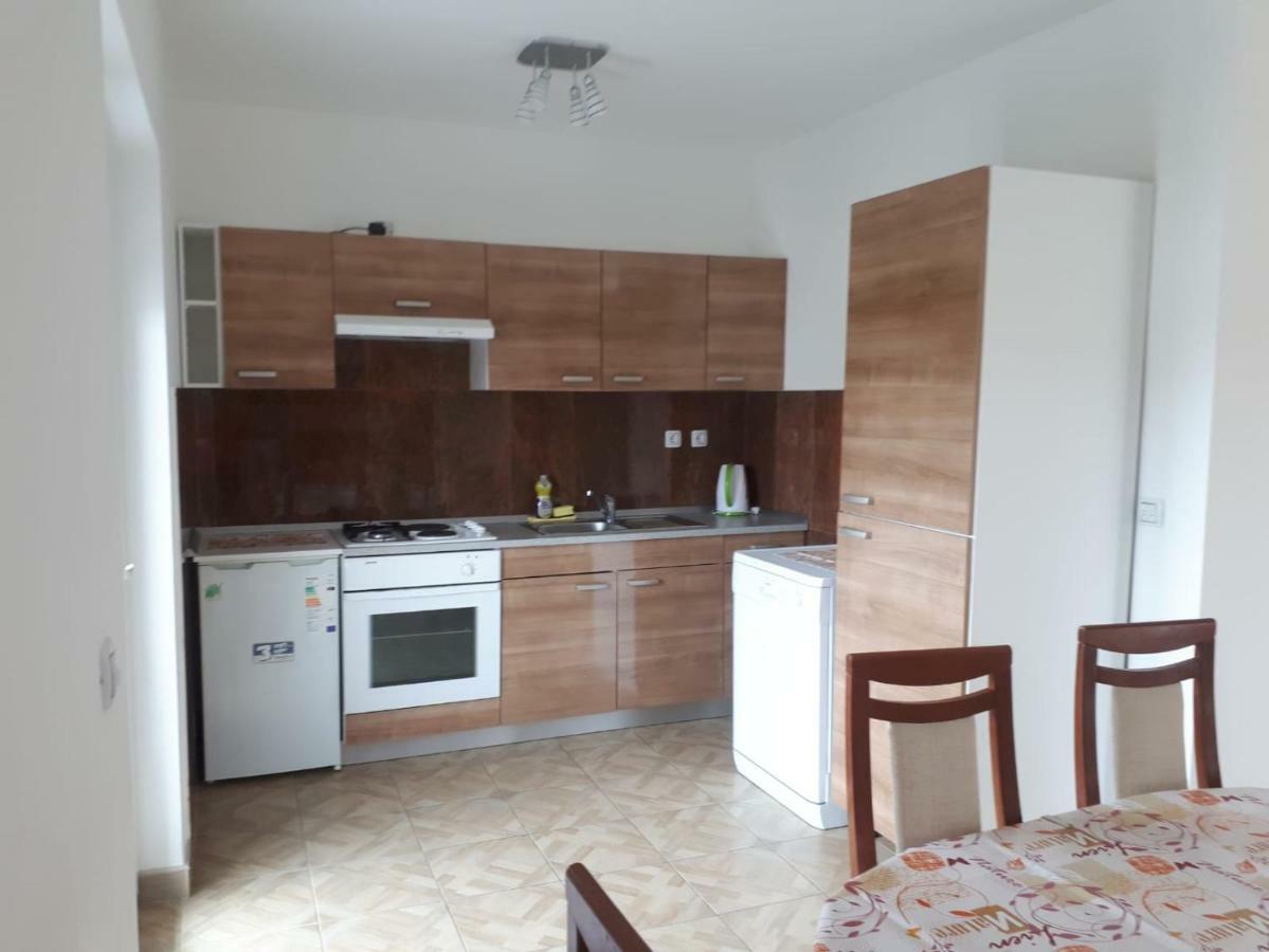 Apartmani Kuzmic 브르시 외부 사진